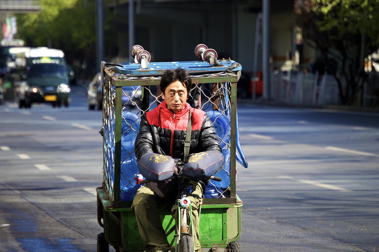 来自卡纳塔克邦的52岁男子在拉图尔地区的交通事故中丧生 